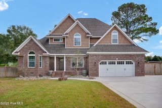 8220 Lantana Lane, Wilmington, NC 28411