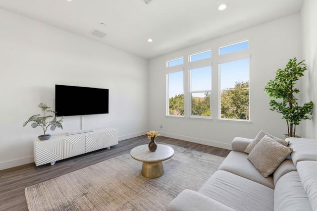 2449 Washington Boulevard, Fremont, CA 94539