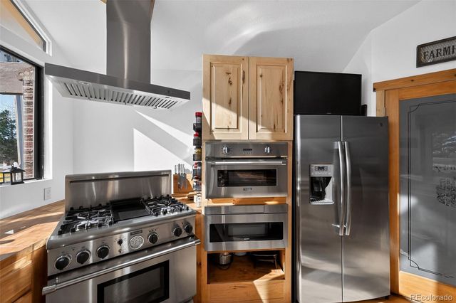 16535 W 79th Drive, Arvada, CO 80007