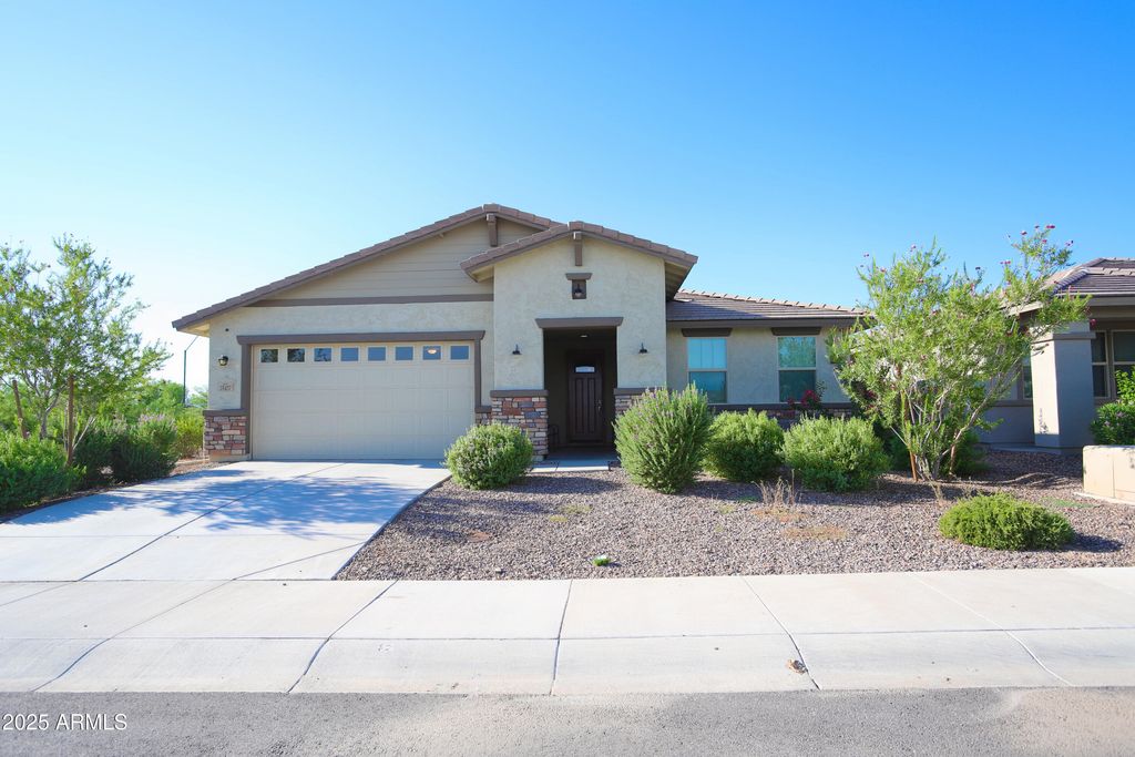 18427 W Pasadena Avenue, Litchfield Park, AZ 85340