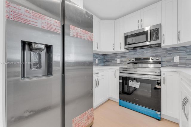 9745 NW 37th St 9745, Sunrise, FL 33351