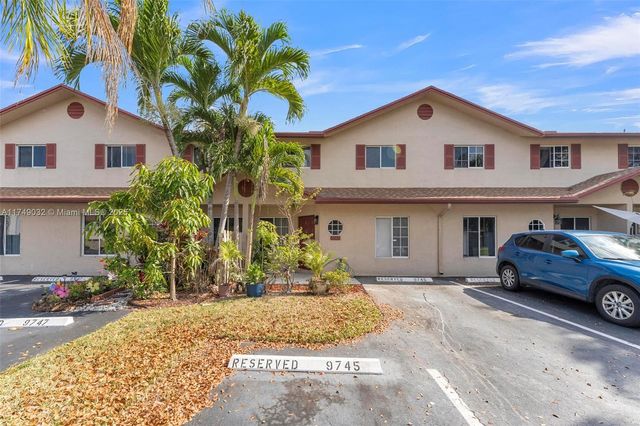 9745 NW 37th St 9745, Sunrise, FL 33351