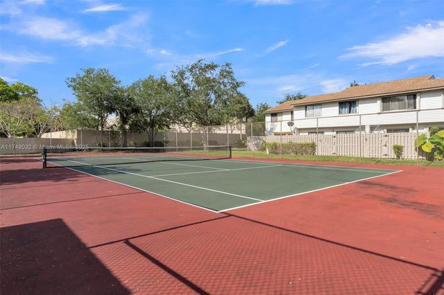 9745 NW 37th St 9745, Sunrise, FL 33351