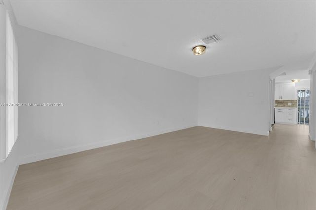 9745 NW 37th St 9745, Sunrise, FL 33351