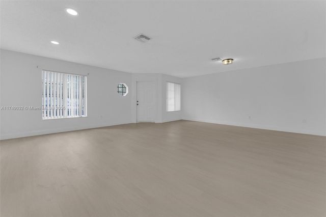 9745 NW 37th St 9745, Sunrise, FL 33351