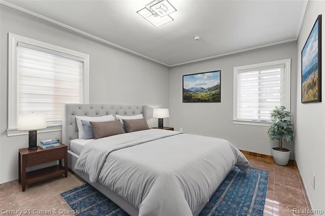 7260 Fenton Street, Dearborn Heights, MI 48127