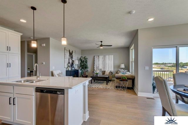 2911 Lakeside Drive, Plattsmouth, NE 68048