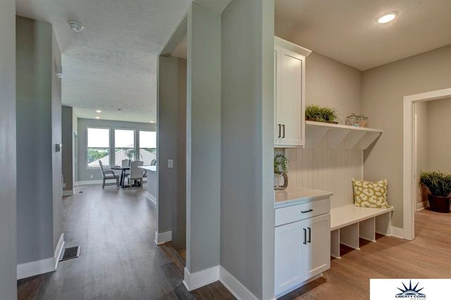 2911 Lakeside Drive, Plattsmouth, NE 68048