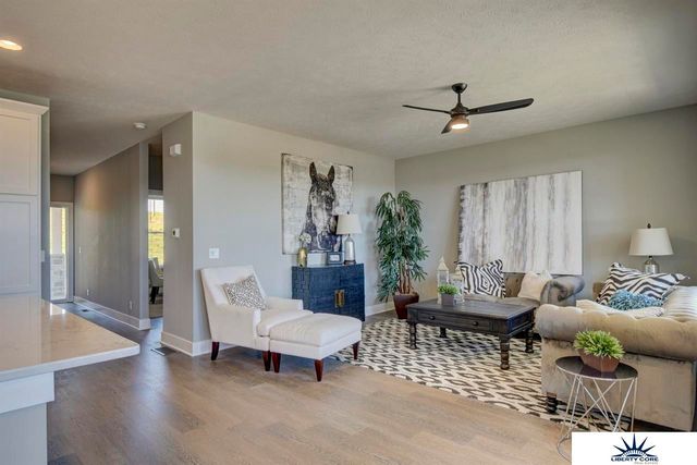 2911 Lakeside Drive, Plattsmouth, NE 68048