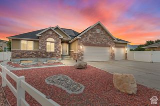 9748 S HEARTWOOD CV, Sandy, UT 84070