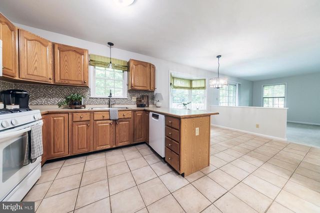 1615 LINDEN BLVD, Vineland, NJ 08361