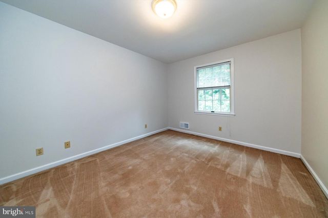 1615 LINDEN BLVD, Vineland, NJ 08361