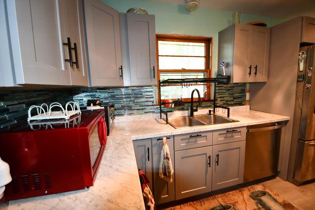 233 Hunter Drive, Benton Harbor, MI 49022