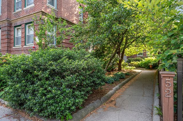 52 Garden St B2, Cambridge, MA 02138