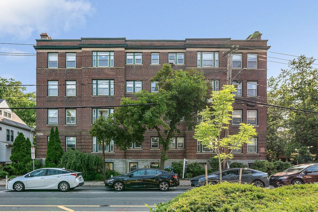 52 Garden St B2, Cambridge, MA 02138