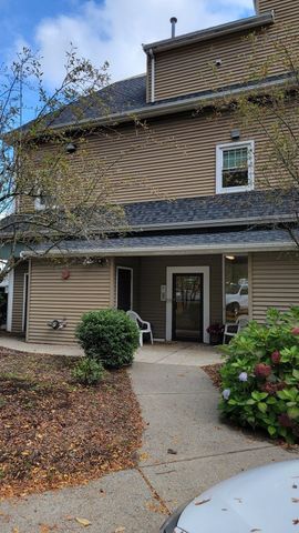 996 East Street 9, Walpole, MA 02081