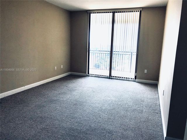 888 S Douglas Rd PH04, Coral Gables, FL 33134