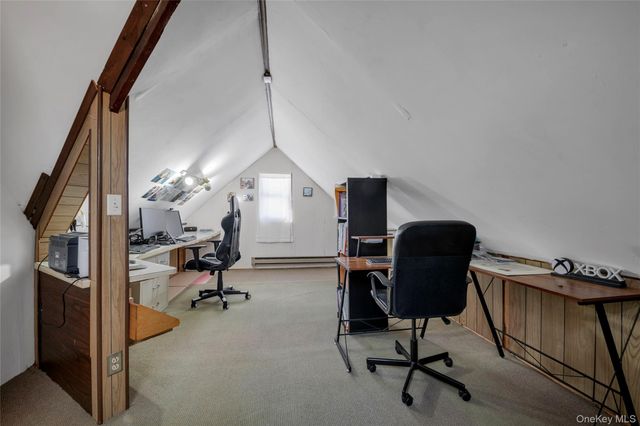 34 Roxbury Road, Port Washington, NY 11050