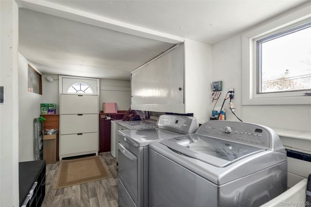 34 Roxbury Road, Port Washington, NY 11050