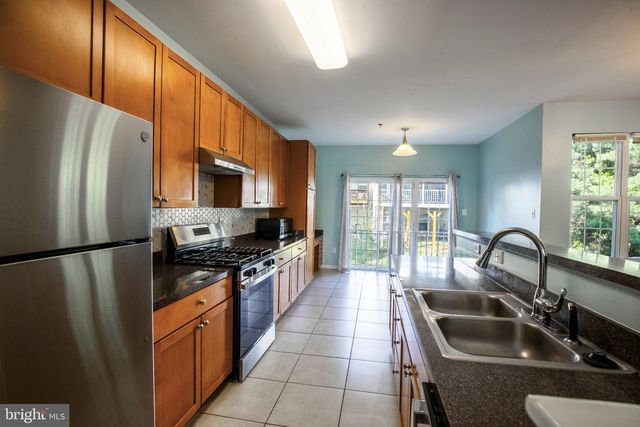 8458 CHARMED DAYS, Laurel, MD 20723