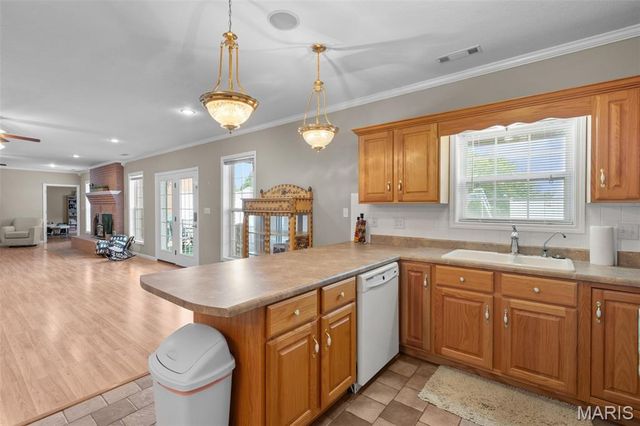 14108 Lynn Road, Poplar Bluff, MO 63901