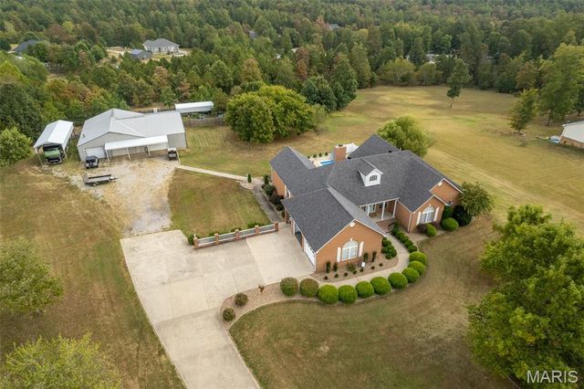 14108 Lynn Road, Poplar Bluff, MO 63901