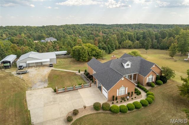 14108 Lynn Road, Poplar Bluff, MO 63901