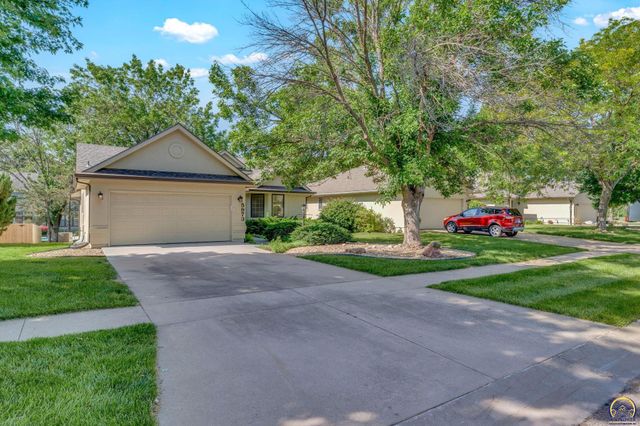 5973 SW 31st St, Topeka, KS 66614