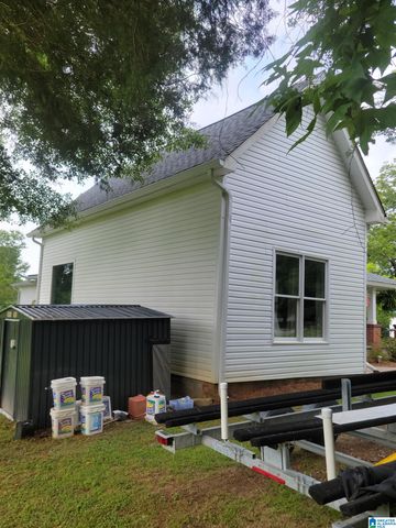 327 SW 2ND STREET SW, Wedowee, AL 36278