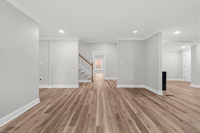 805 W 5th Avenue, Lexington, NC 27292