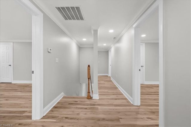 805 W 5th Avenue, Lexington, NC 27292