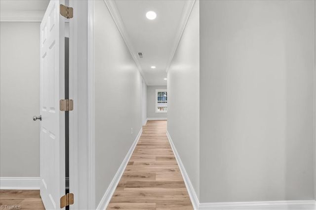 805 W 5th Avenue, Lexington, NC 27292