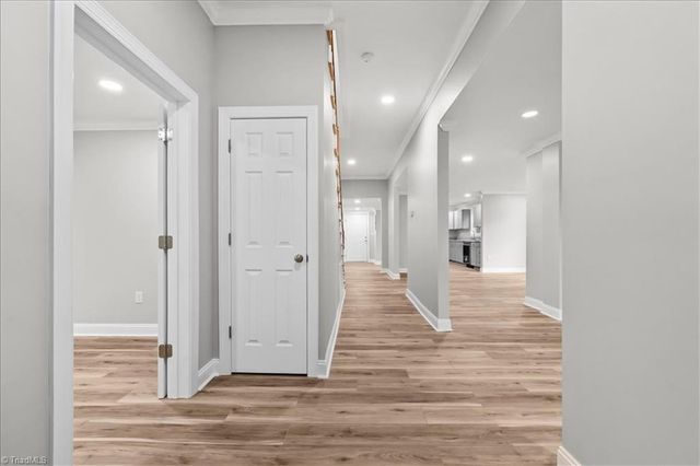 805 W 5th Avenue, Lexington, NC 27292