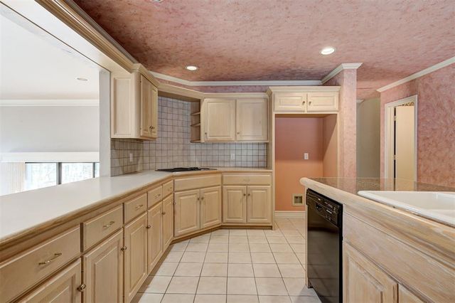 13504 Fox Creek Drive, Edmond, OK 73013