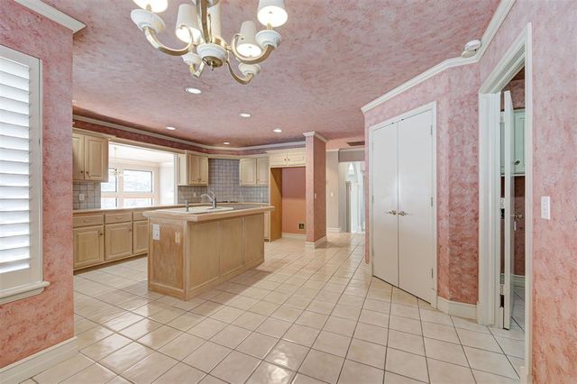 13504 Fox Creek Drive, Edmond, OK 73013