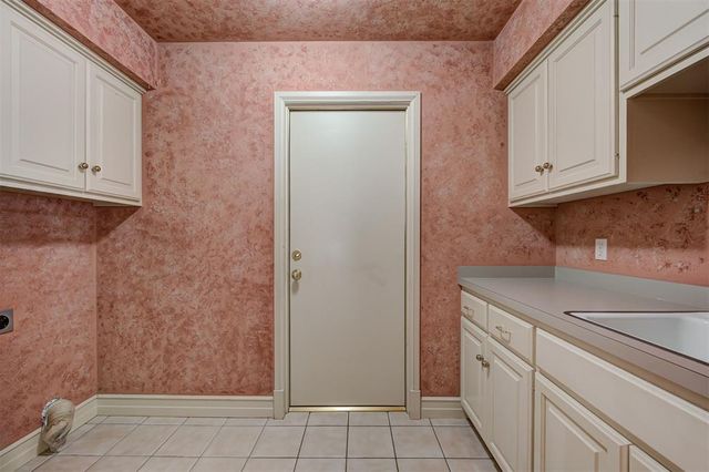 13504 Fox Creek Drive, Edmond, OK 73013