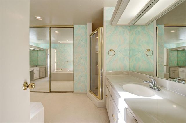 13504 Fox Creek Drive, Edmond, OK 73013