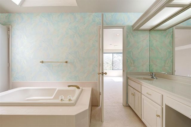 13504 Fox Creek Drive, Edmond, OK 73013