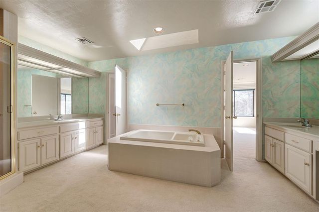 13504 Fox Creek Drive, Edmond, OK 73013