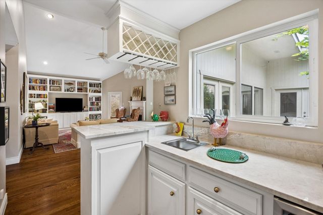 9606 Bayou Brook Street, Houston, TX 77063
