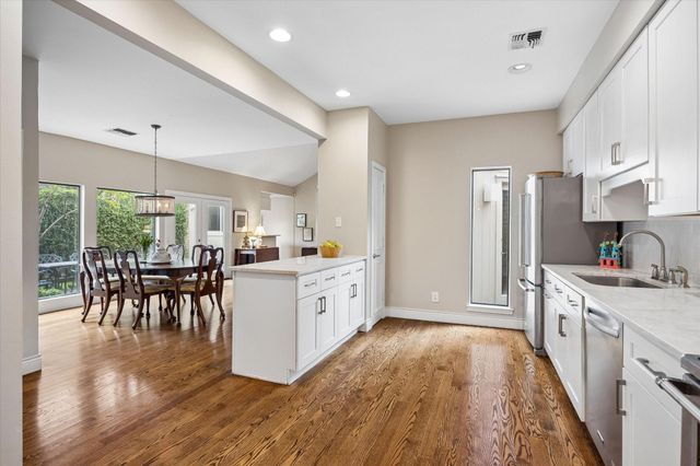9606 Bayou Brook Street, Houston, TX 77063