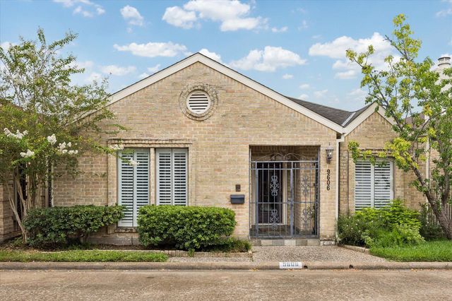9606 Bayou Brook Street, Houston, TX 77063