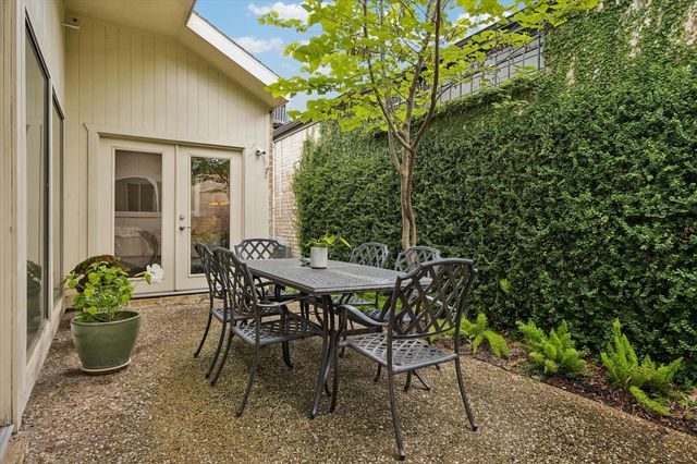 9606 Bayou Brook Street, Houston, TX 77063