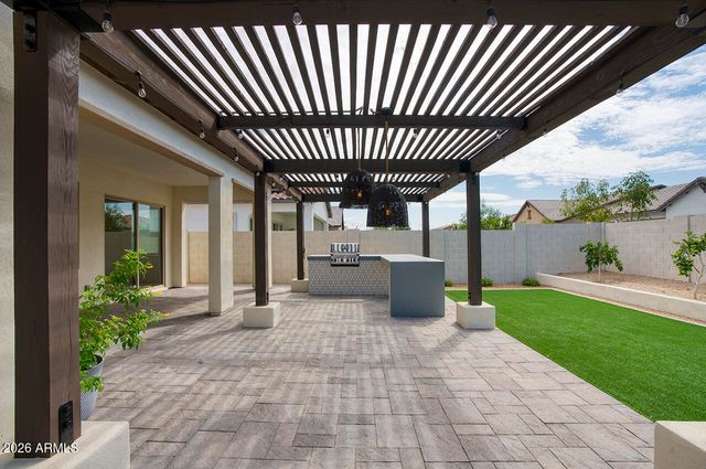 21067 E SEAGULL Drive, Queen Creek, AZ 85142