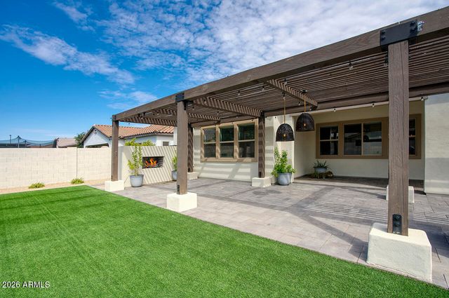 21067 E SEAGULL Drive, Queen Creek, AZ 85142