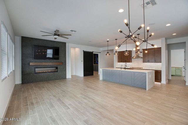 21067 E SEAGULL Drive, Queen Creek, AZ 85142