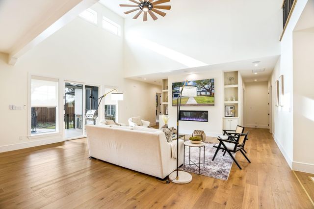 12007 Quincy Lane, Dallas, TX 75230