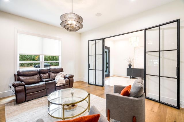 12007 Quincy Lane, Dallas, TX 75230