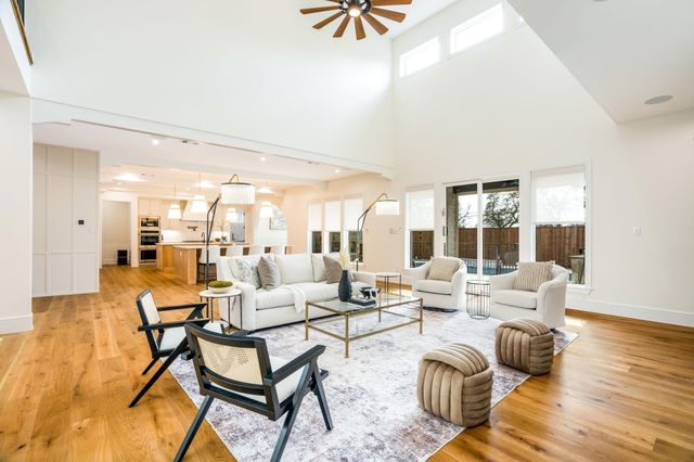 12007 Quincy Lane, Dallas, TX 75230