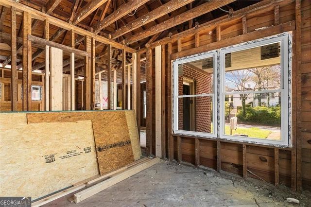 2180 Newnan Street, East Point, GA 30344